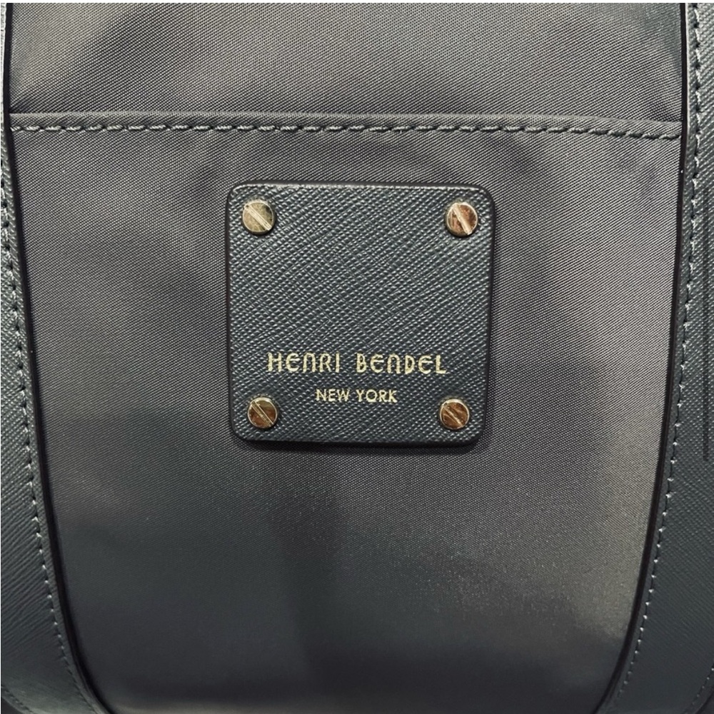 NWOT Gray Henri Bendel Jetsetter Convertible Nylon & Leather Backpack DUST BAG! - Picture 6 of 11